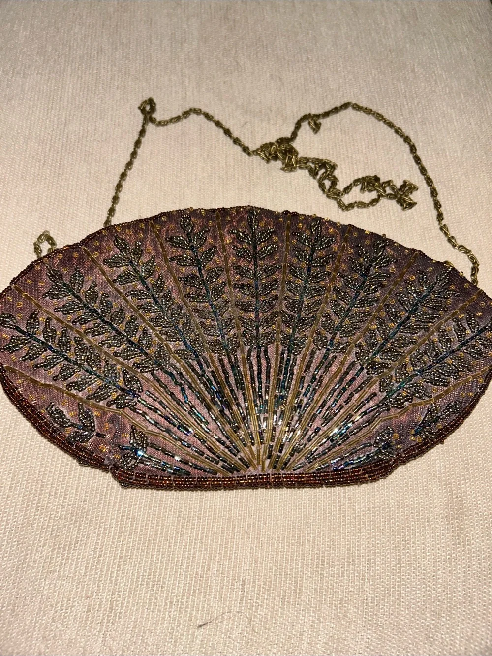 Vintage Beaded Shell Clutch purse with chain shoulder strap